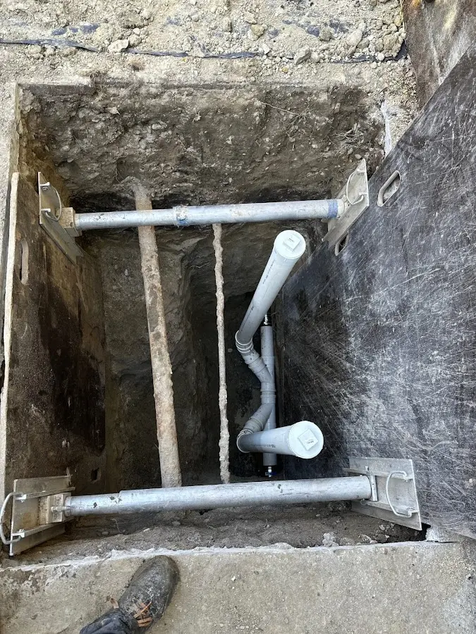Experienced plumber completing Drain Cleaning work in Solvang
